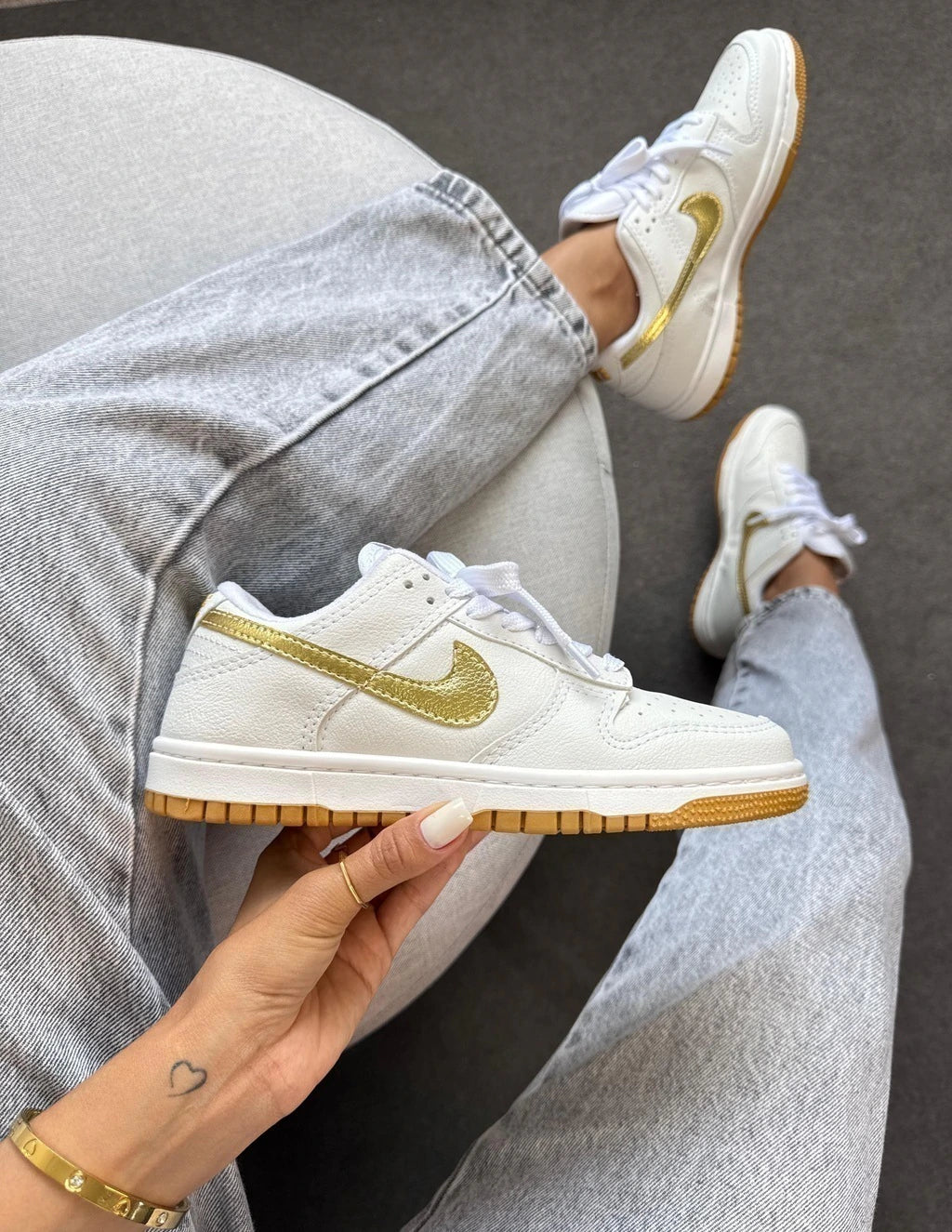 DUNK LOW DOURADO