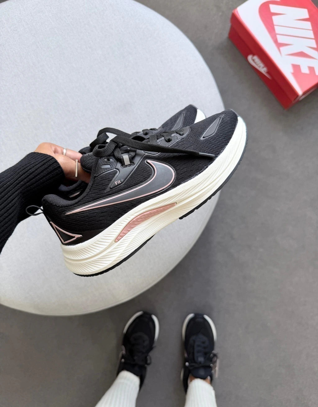 NIKE RUNNING EST 1972 - PRETO