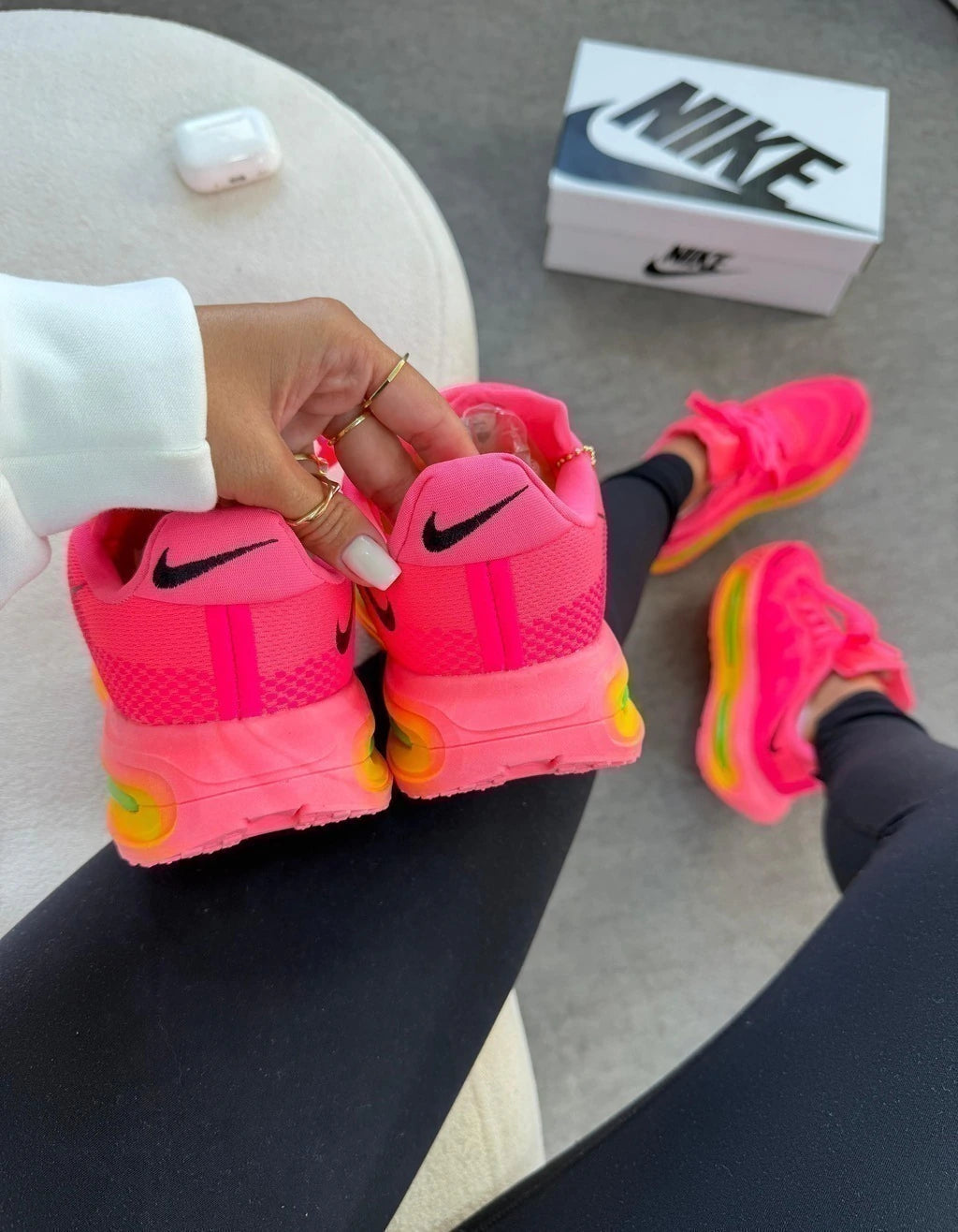 NIKE RUN VOMERO - PINK foto 7