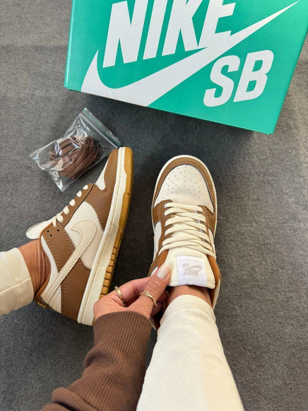 DUNK LOW MARROM foto 6