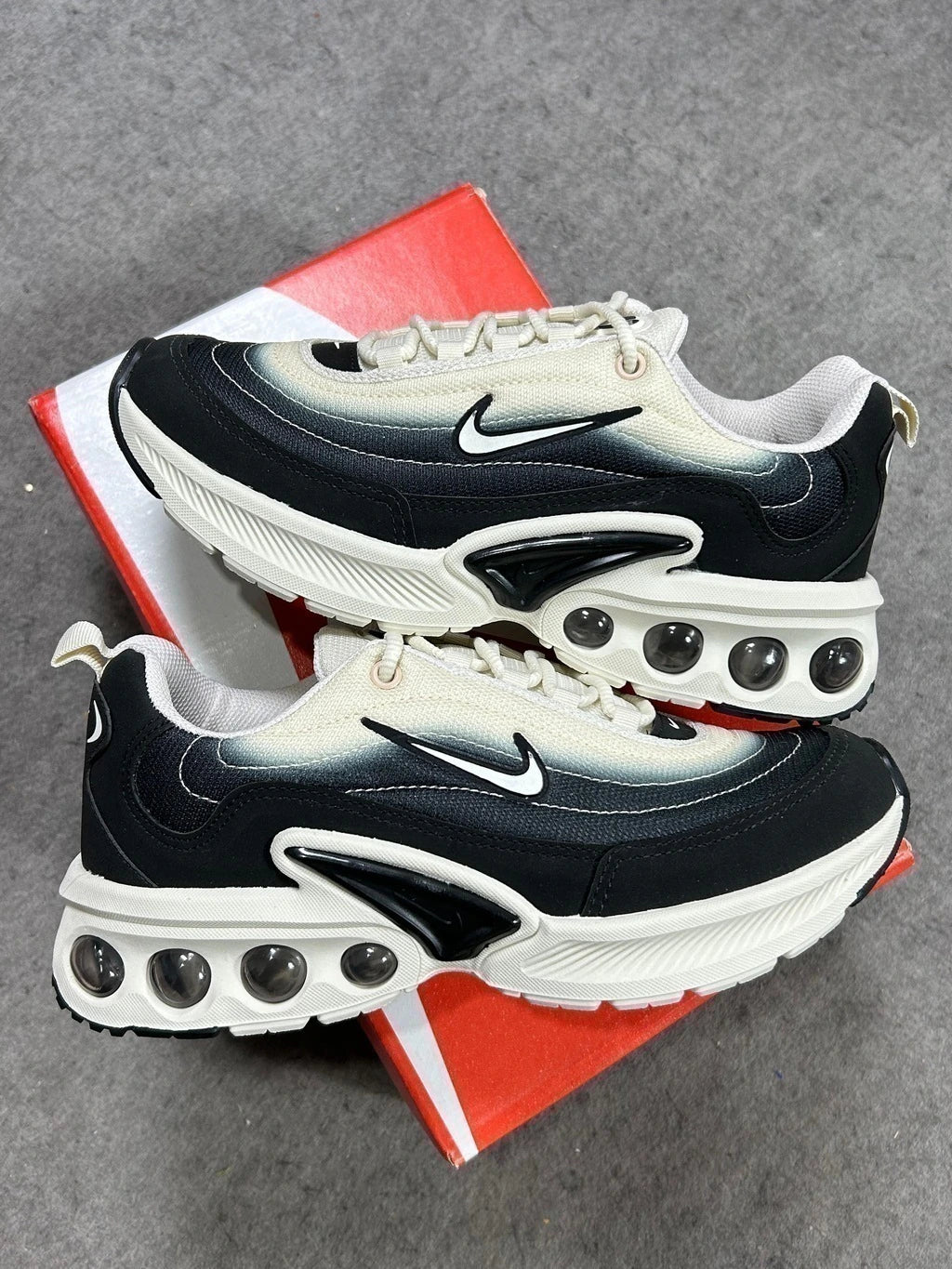 NIKE DN LUXO foto 3