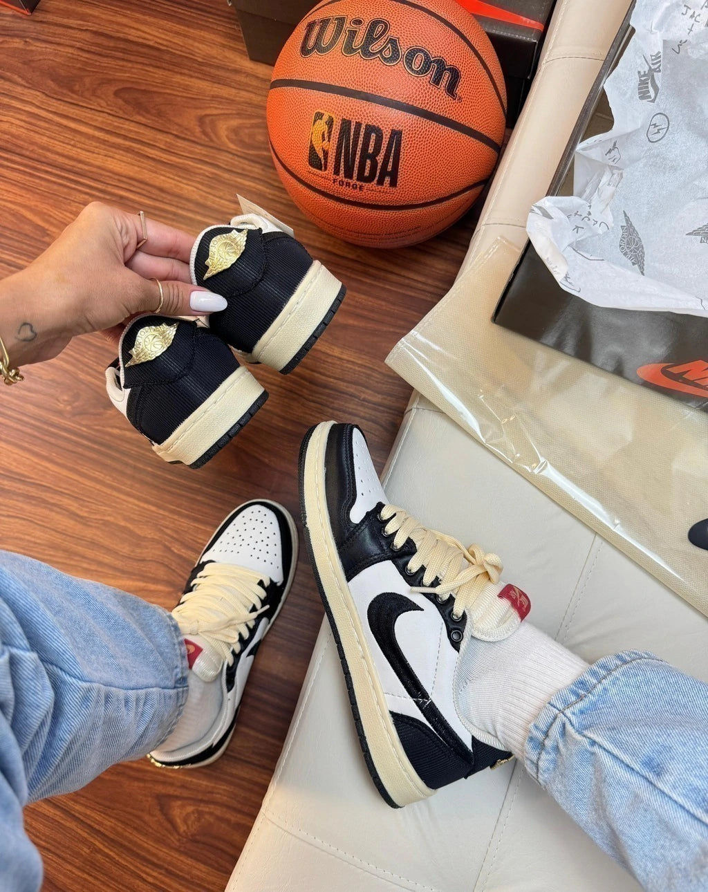 JORDAN LOW X TRAVIS foto 14