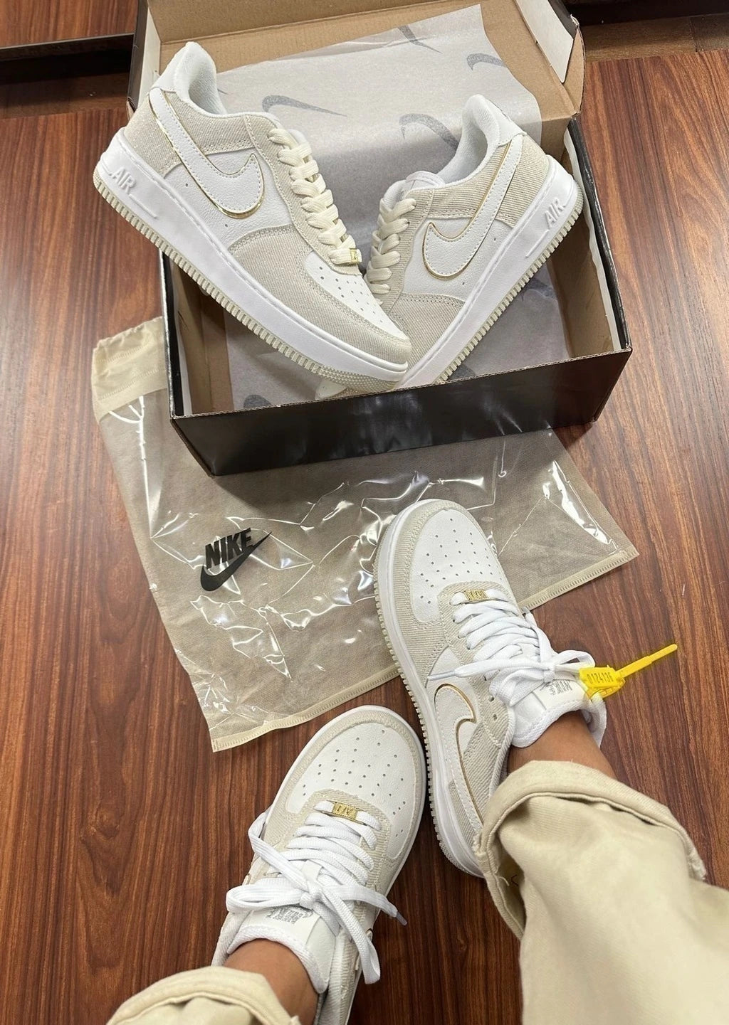 AIR FORCE LUXO - NUDE foto 4