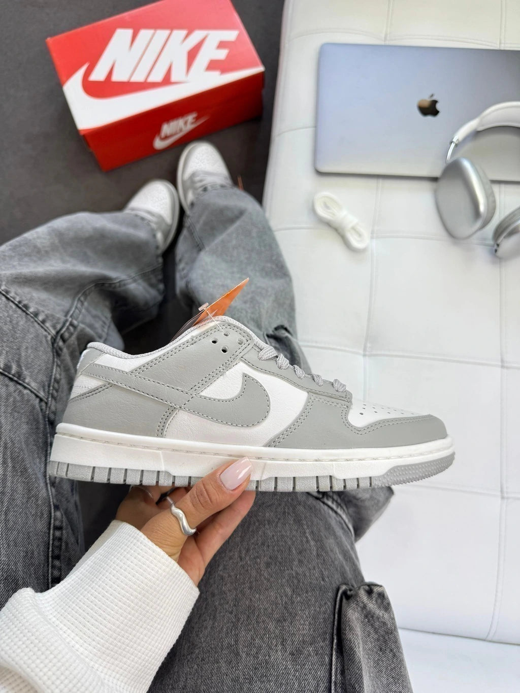 DUNK LOW CINZA - COURO