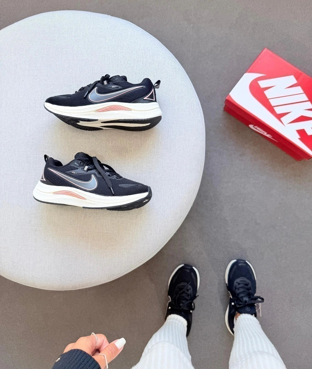 NIKE RUNNING EST 1972 - PRETO