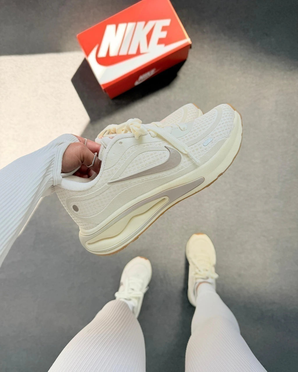 NIKE JOURNEY RUN foto 4