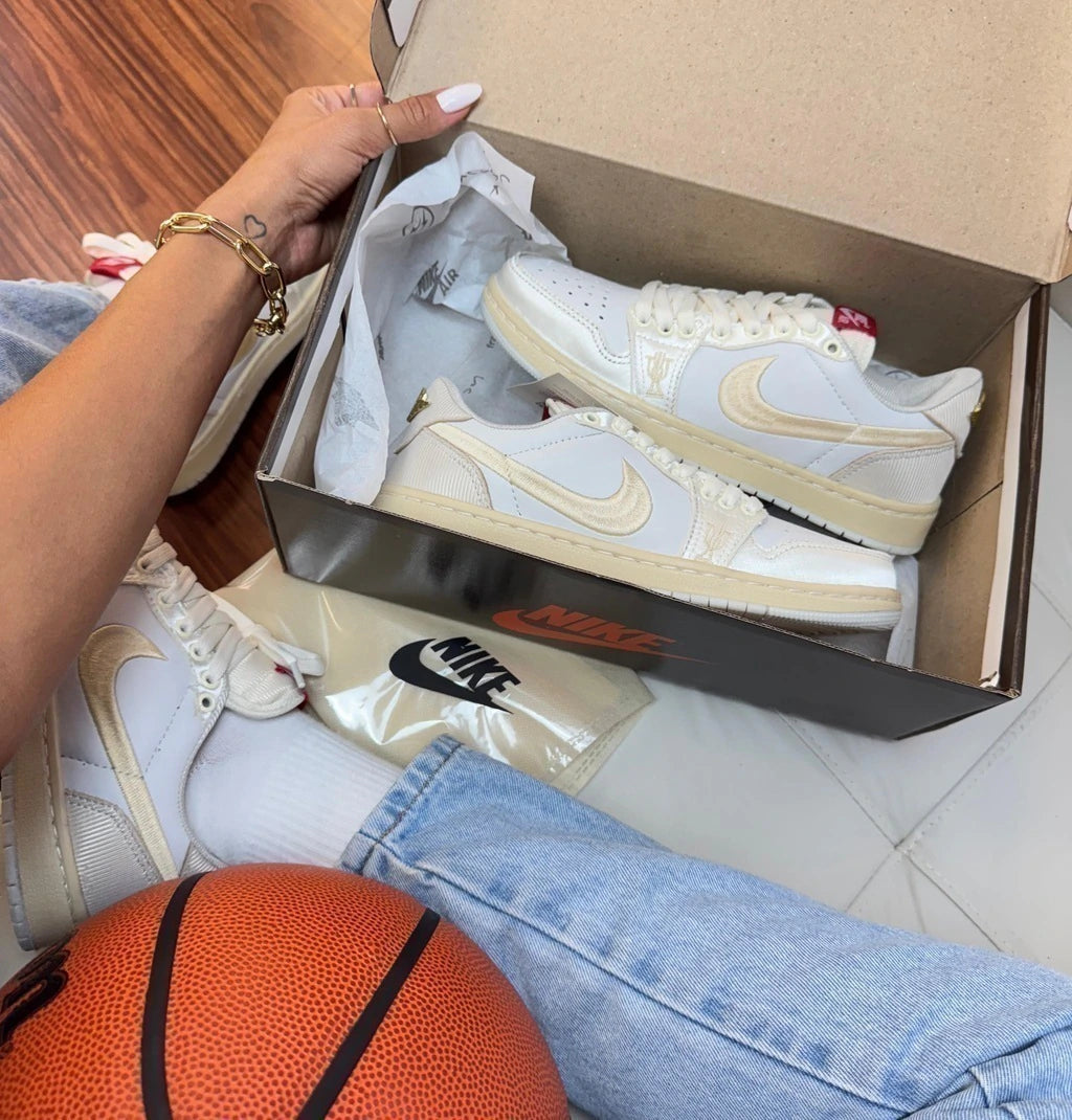 JORDAN LOW X TRAVIS foto 11