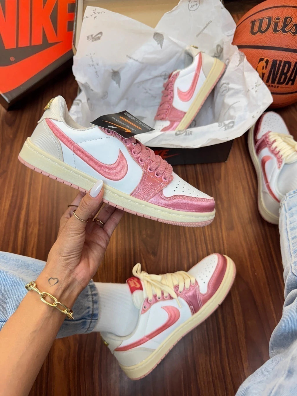 JORDAN LOW X TRAVIS foto 20