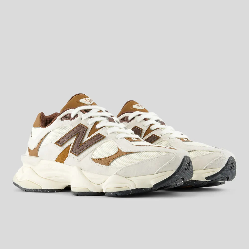 NEW BALANCE 9060 - MARROM/CAQUI
