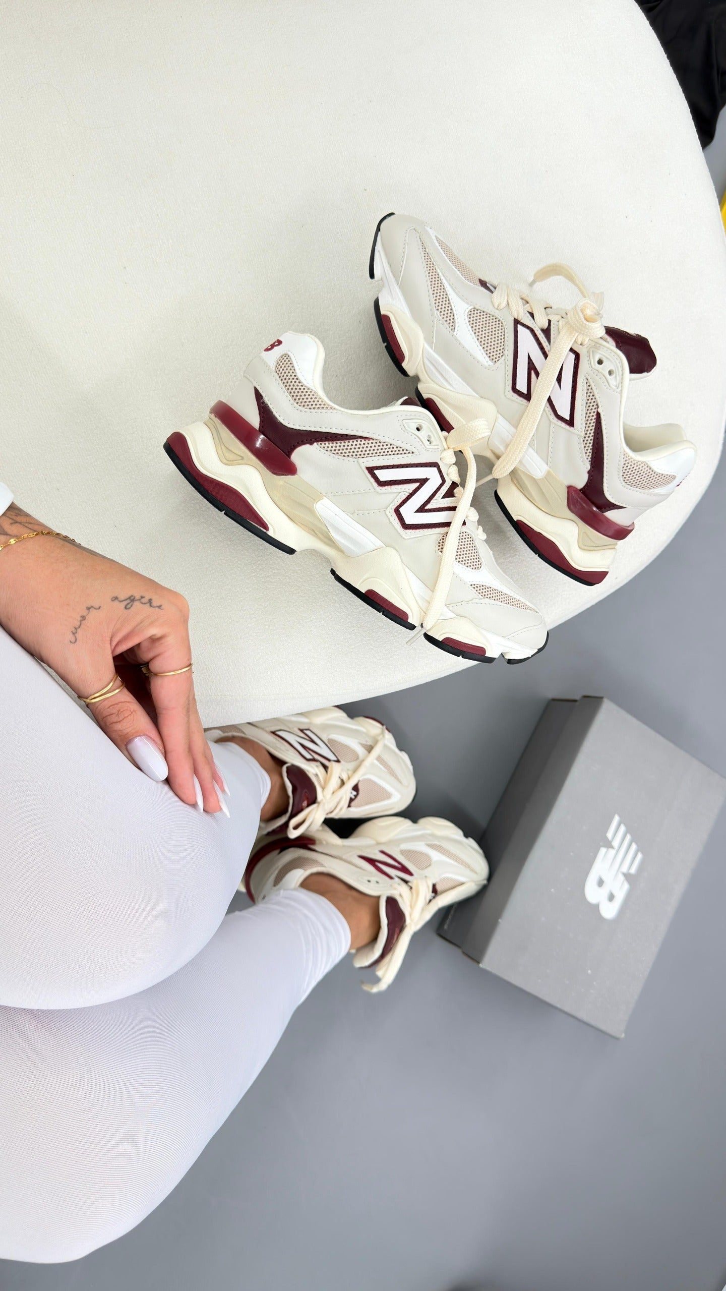 New Balance 9060 - Bordo