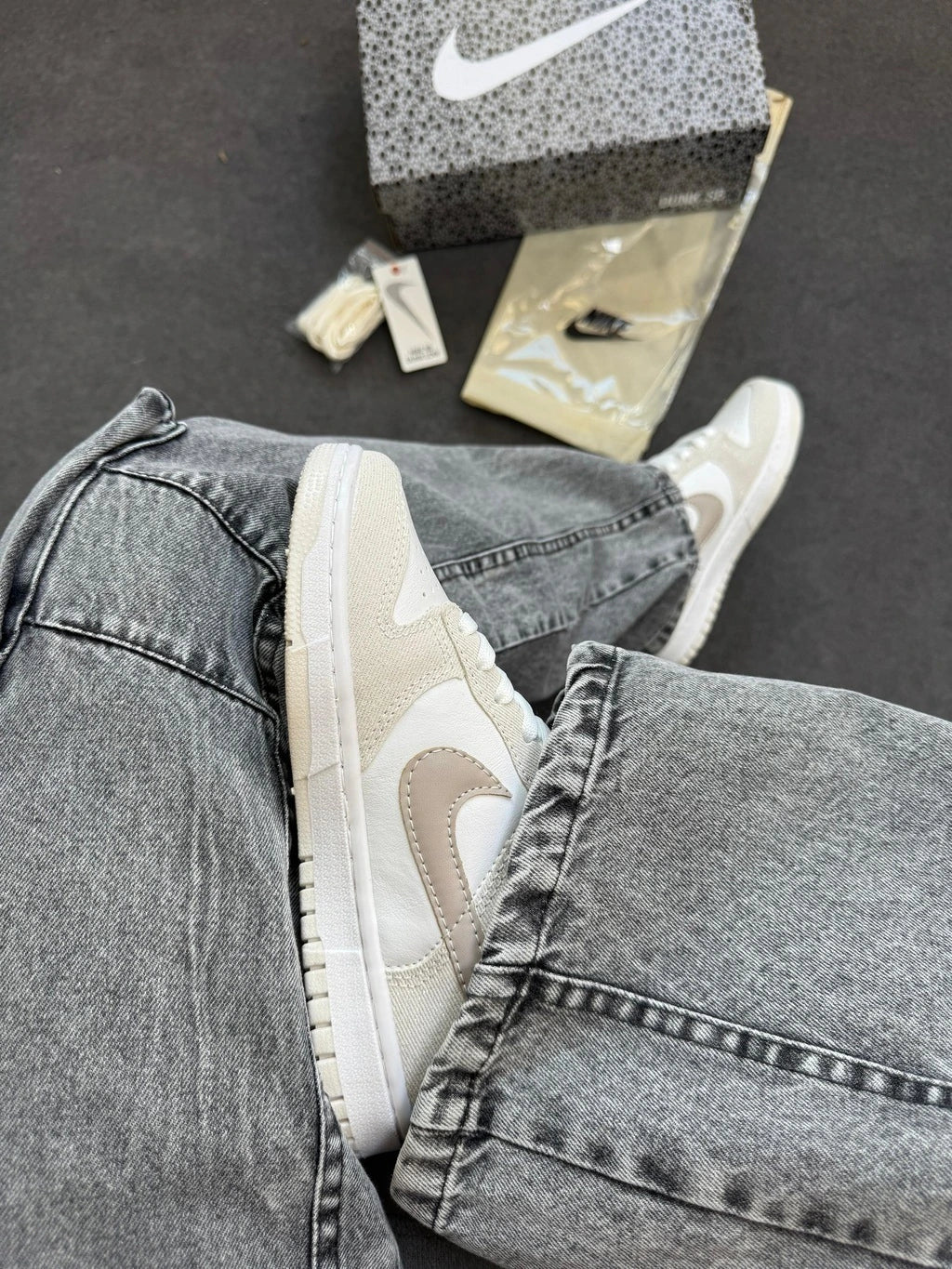 DUNK LOW - NUDE/CINZA foto 6