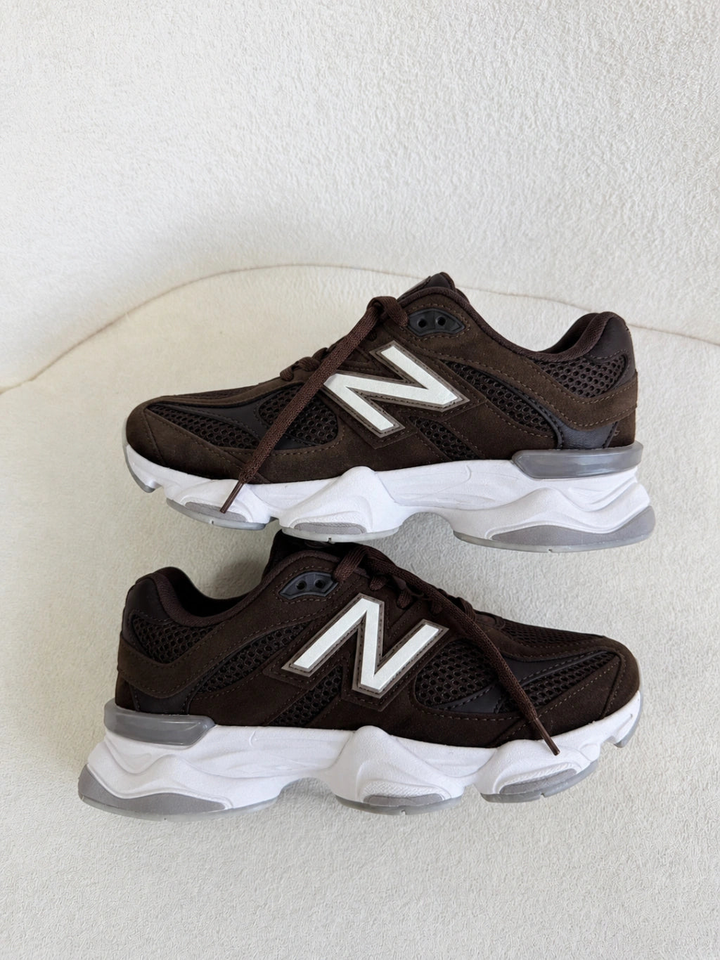 NB 9060 Café Couro