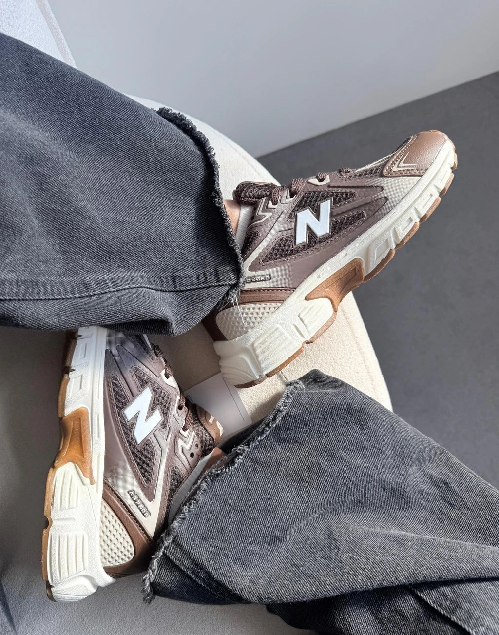NEW BALANCE ABZORB - MARROM