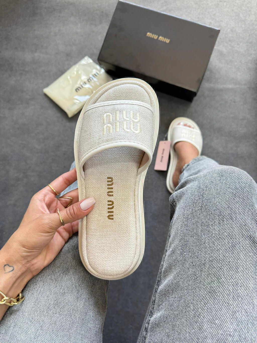 Flat Miu Miu Casual Luxo foto 9