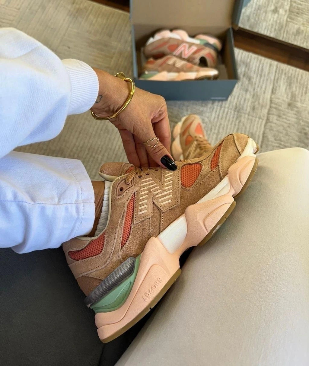 NEW BALANCE 9060- GOIABA foto 2