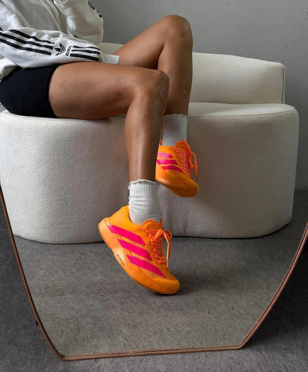 ADIZERO ADIOS PRO 4 - LARANJA/PINK foto 2