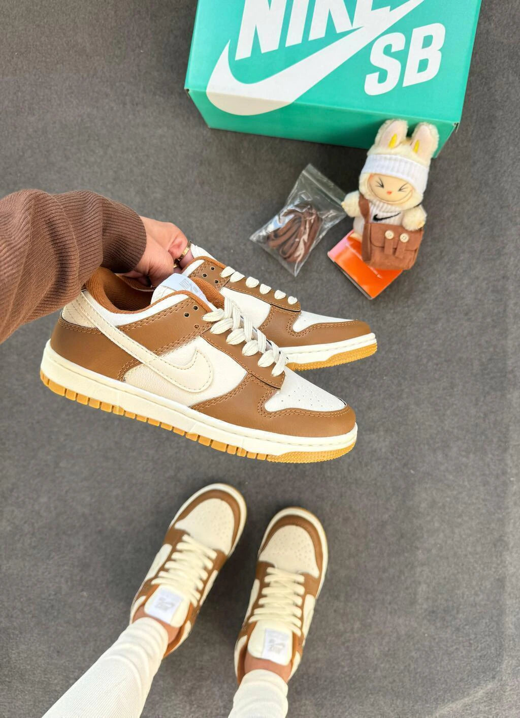 DUNK LOW MARROM foto 5