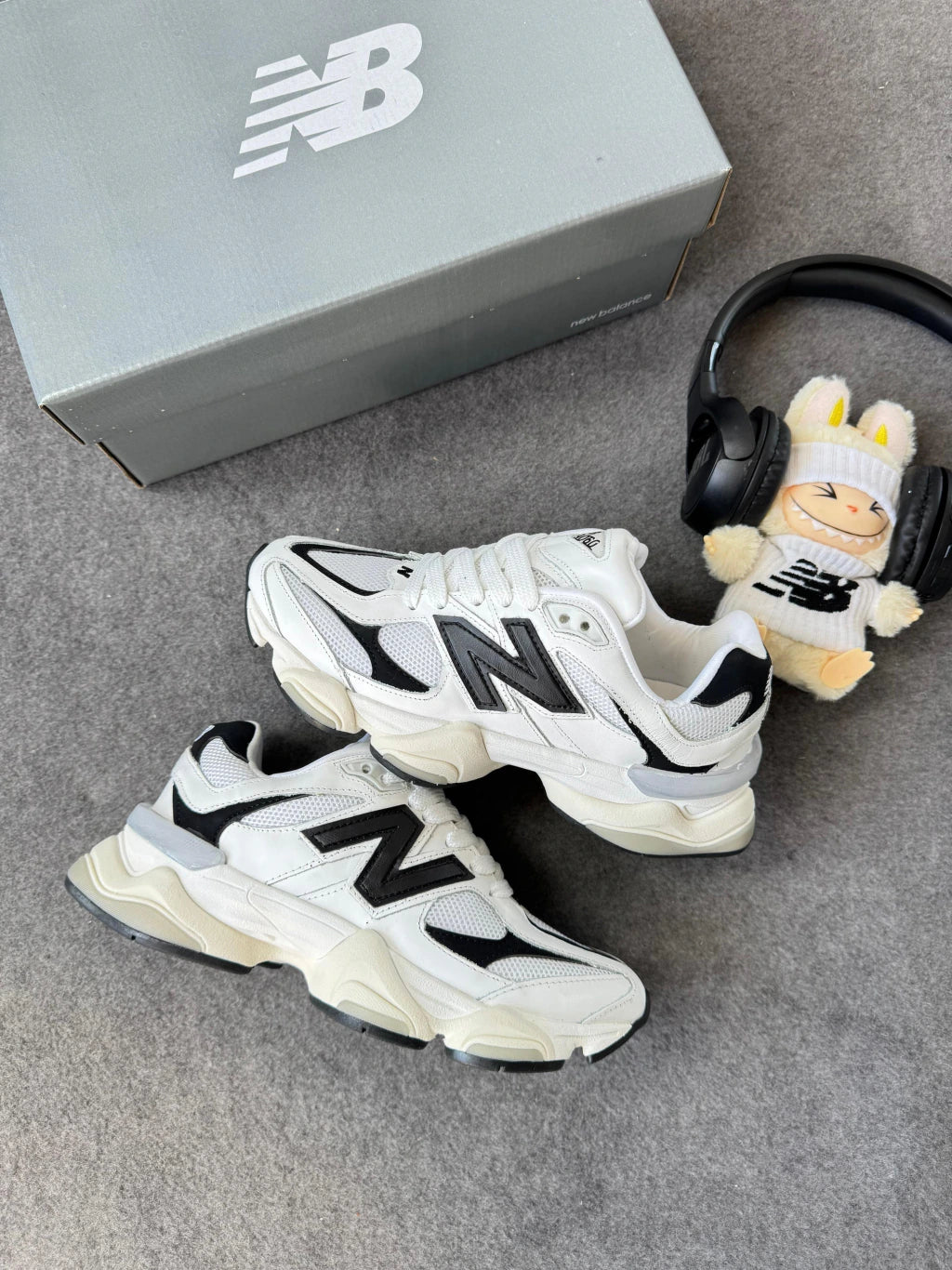 NB 9060 Branco Preto