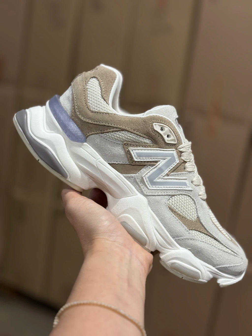 NB 9060 Taupe - Couro