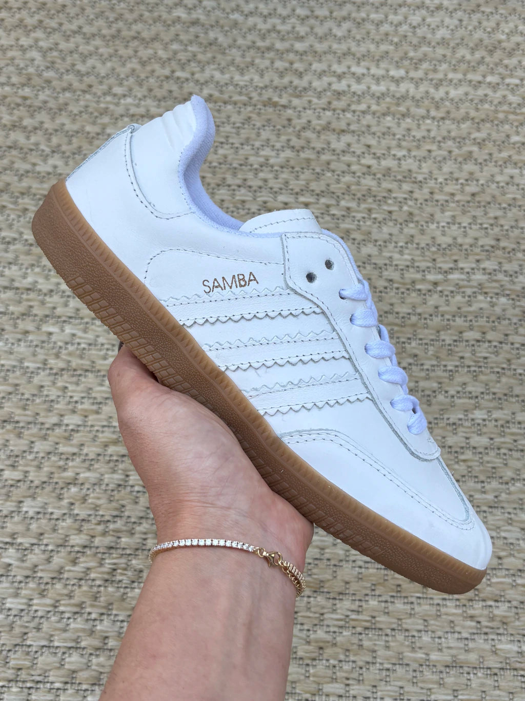 Samba branco Couro