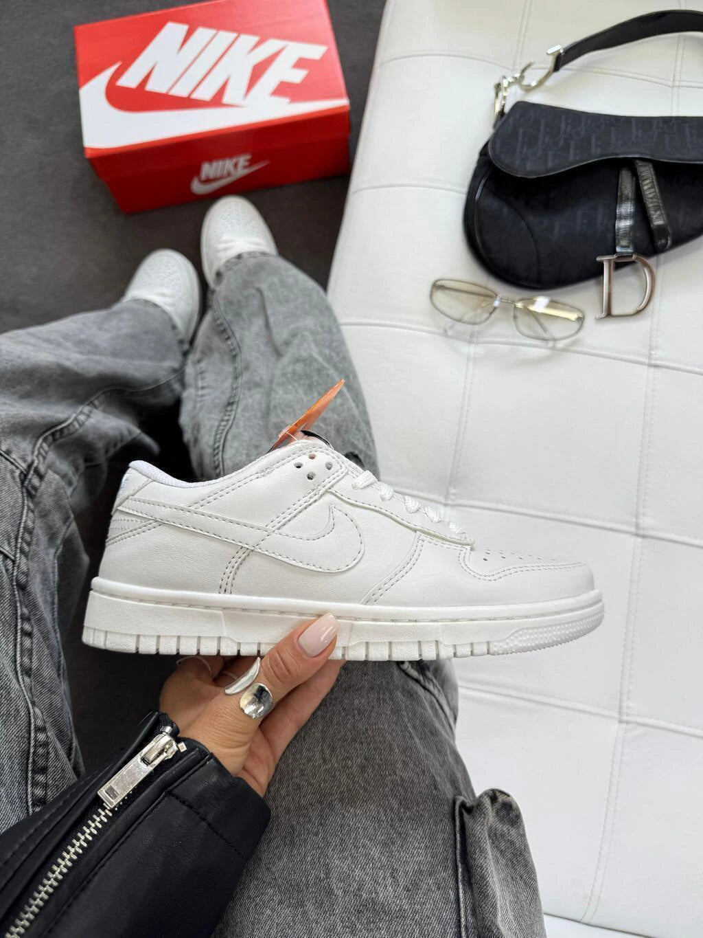 DUNK LOW BRANCO - COURO