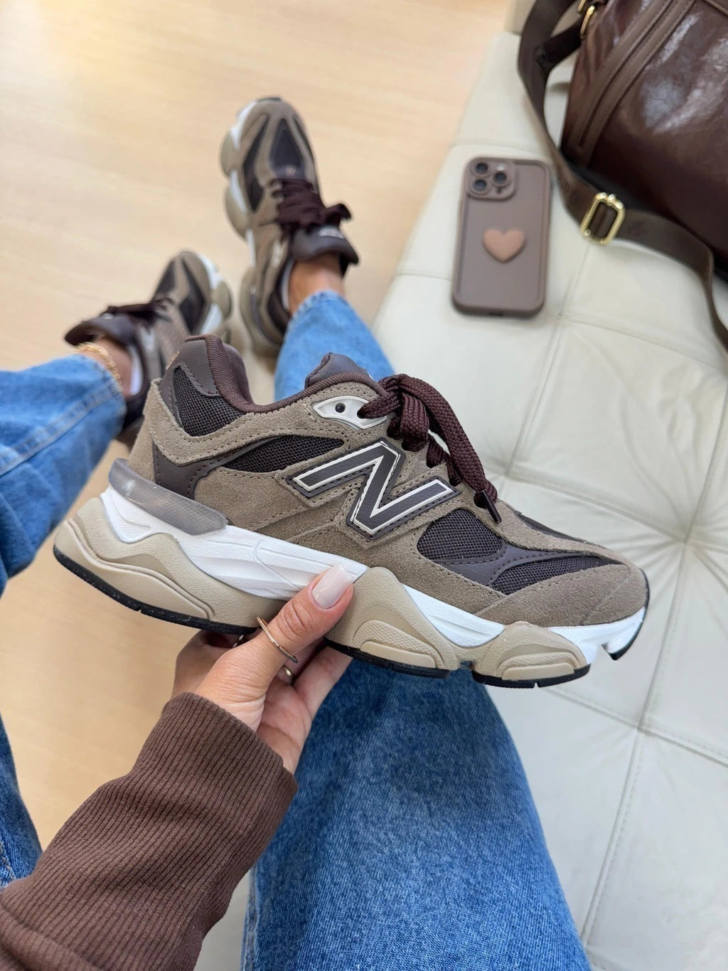 NEW BALANCE 9060 - CASTOR/CAFÉ foto 6