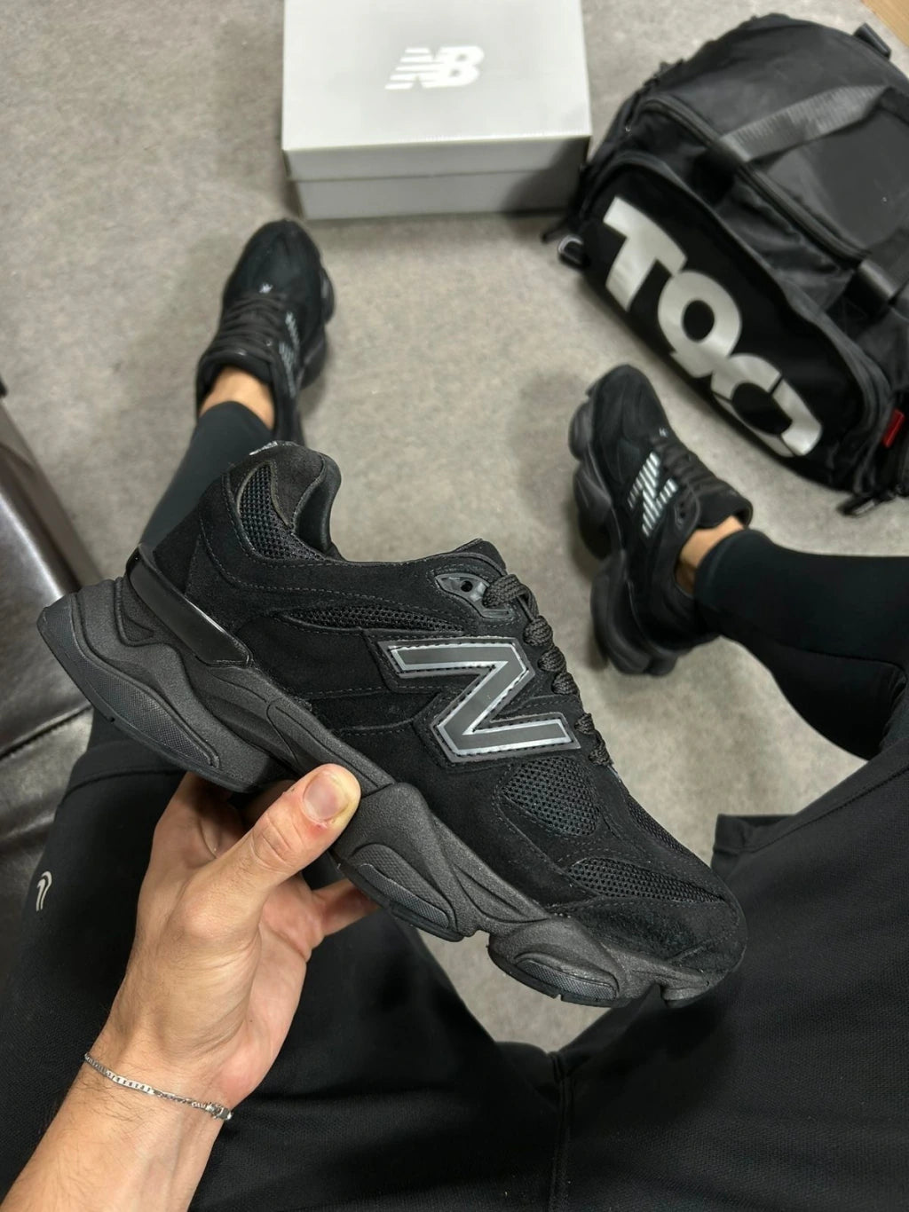 NB 9060 Black Couro