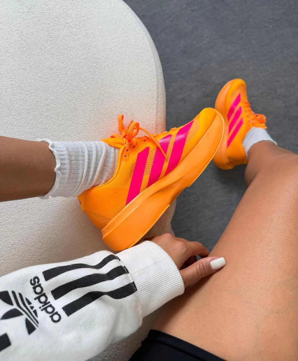 ADIZERO ADIOS PRO 4 - LARANJA/PINK foto 3
