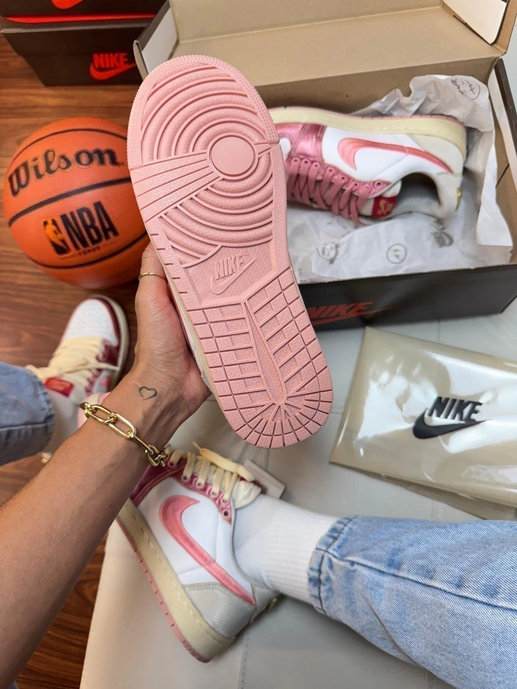 JORDAN LOW X TRAVIS foto 22