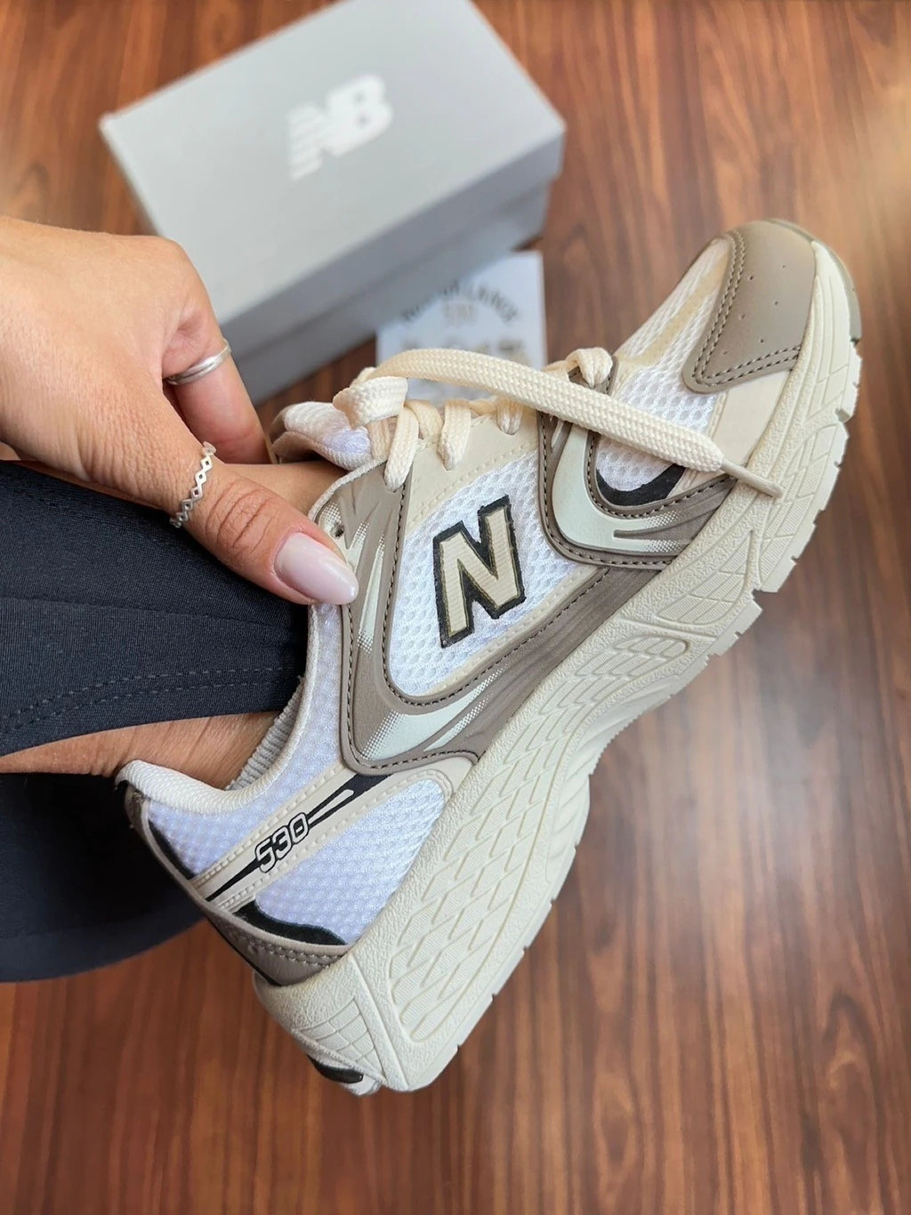 NEW BALANCE 530 RETRÔ- OFF foto 3