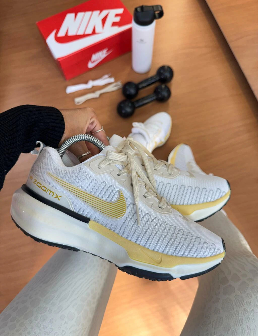 NIKE ZOOM X - BRANCO/AMARELO