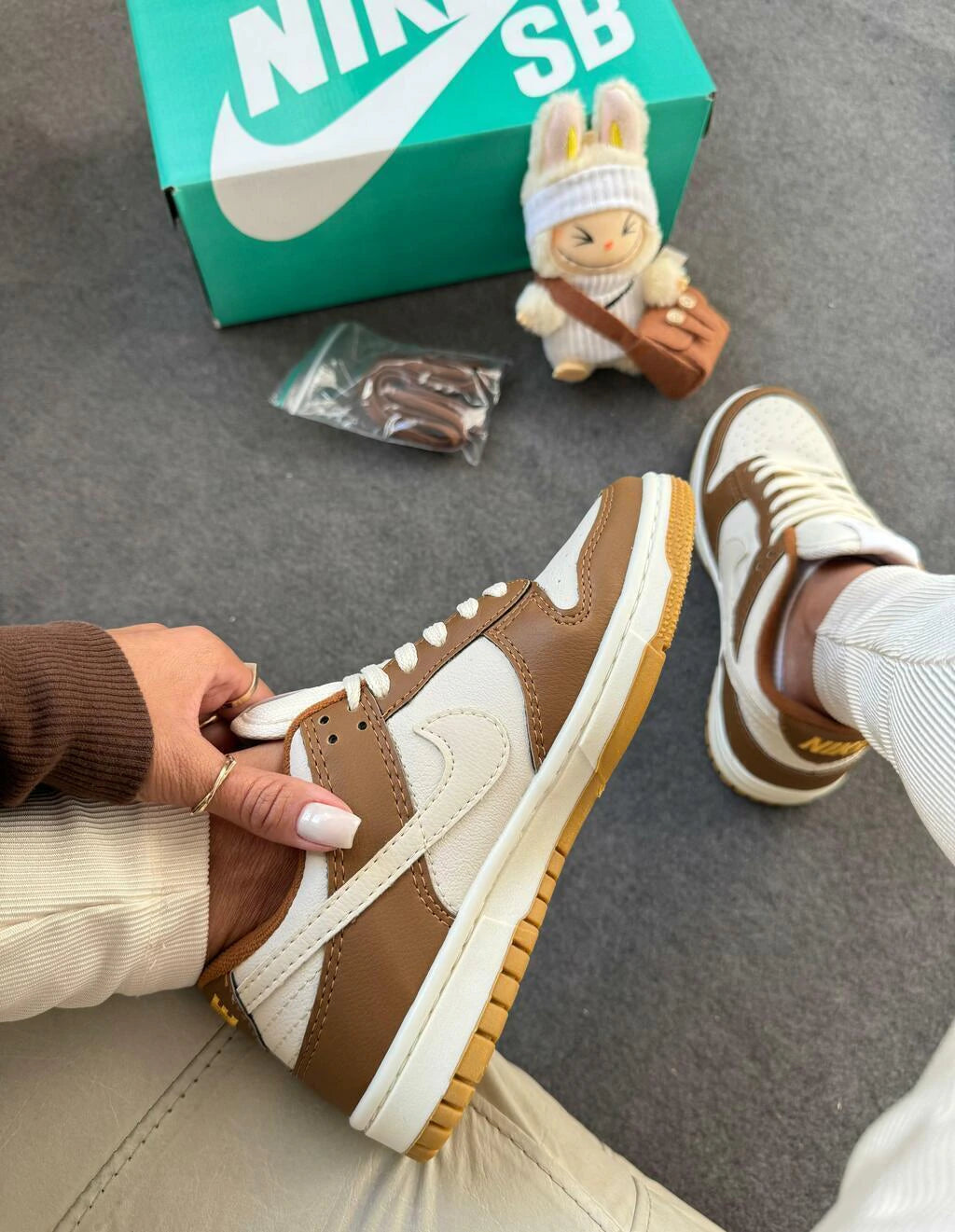 DUNK LOW MARROM foto 4