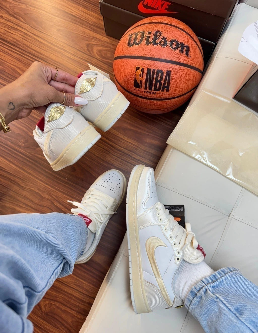 JORDAN LOW X TRAVIS foto 9