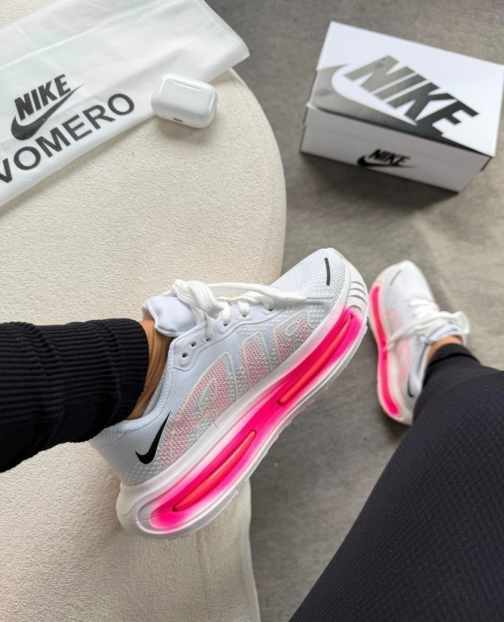 NIKE RUN VOMERO - BRANCO/ROSA foto 6