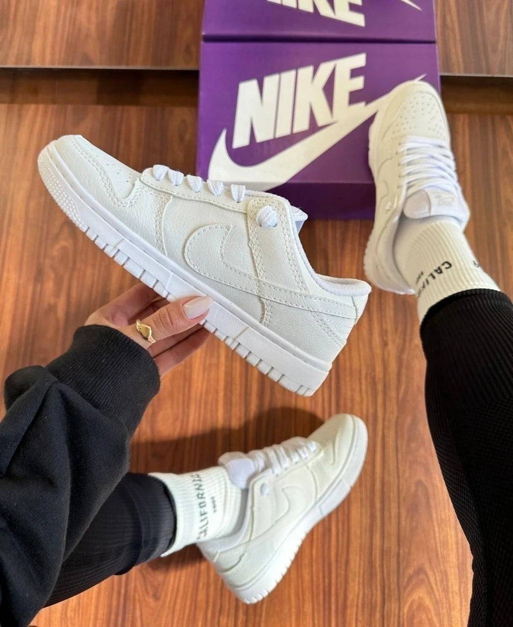 COMBO 2 PARES - DUNK LOW BRANCO - VALENTINE’S DAY foto 2