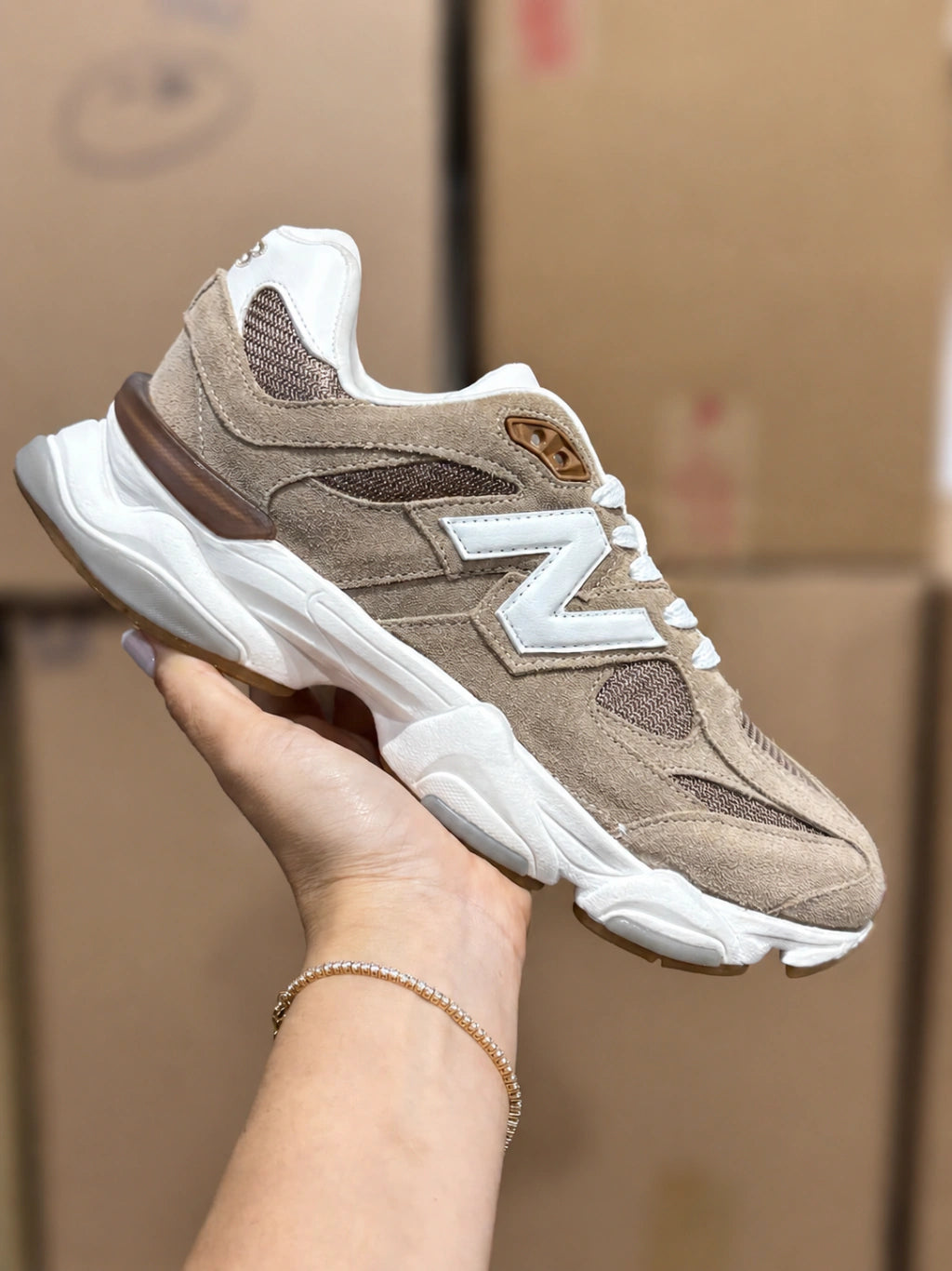 NB 9060 Card Couro