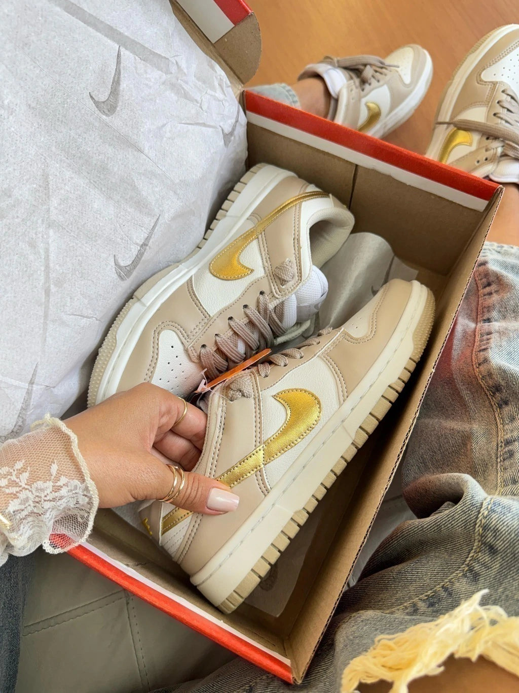 DUNK LOW BEGE/OURO