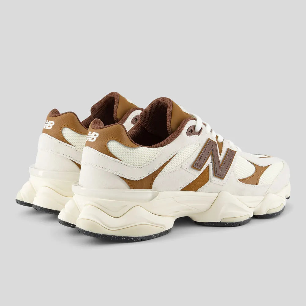 NEW BALANCE 9060 - MARROM/CAQUI