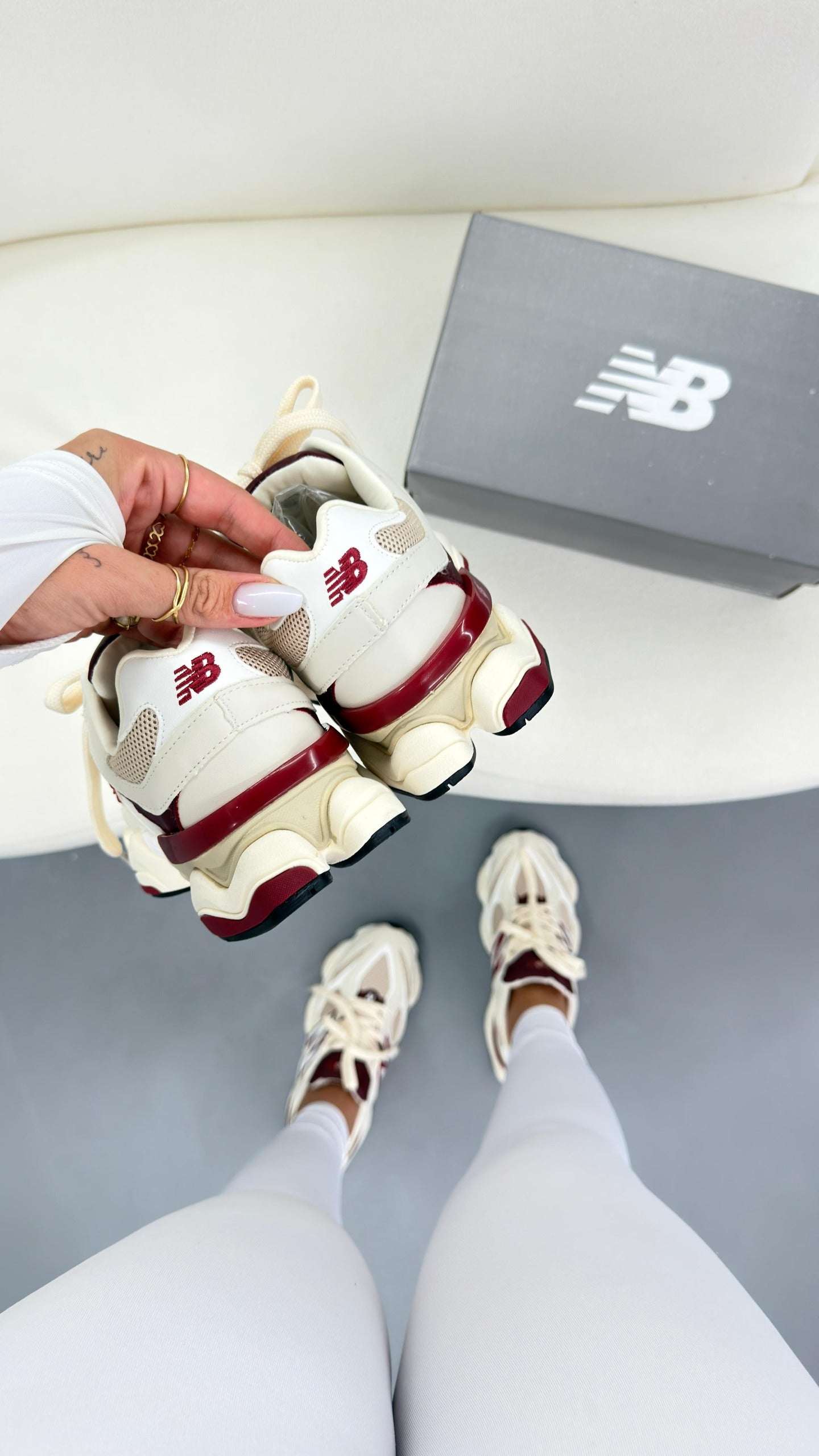 New Balance 9060 - Bordo