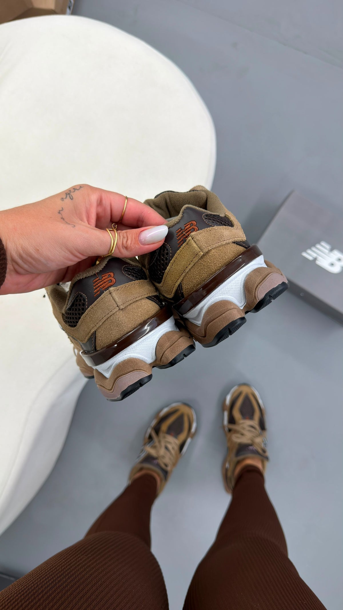 New Balance 9060 - Marrom