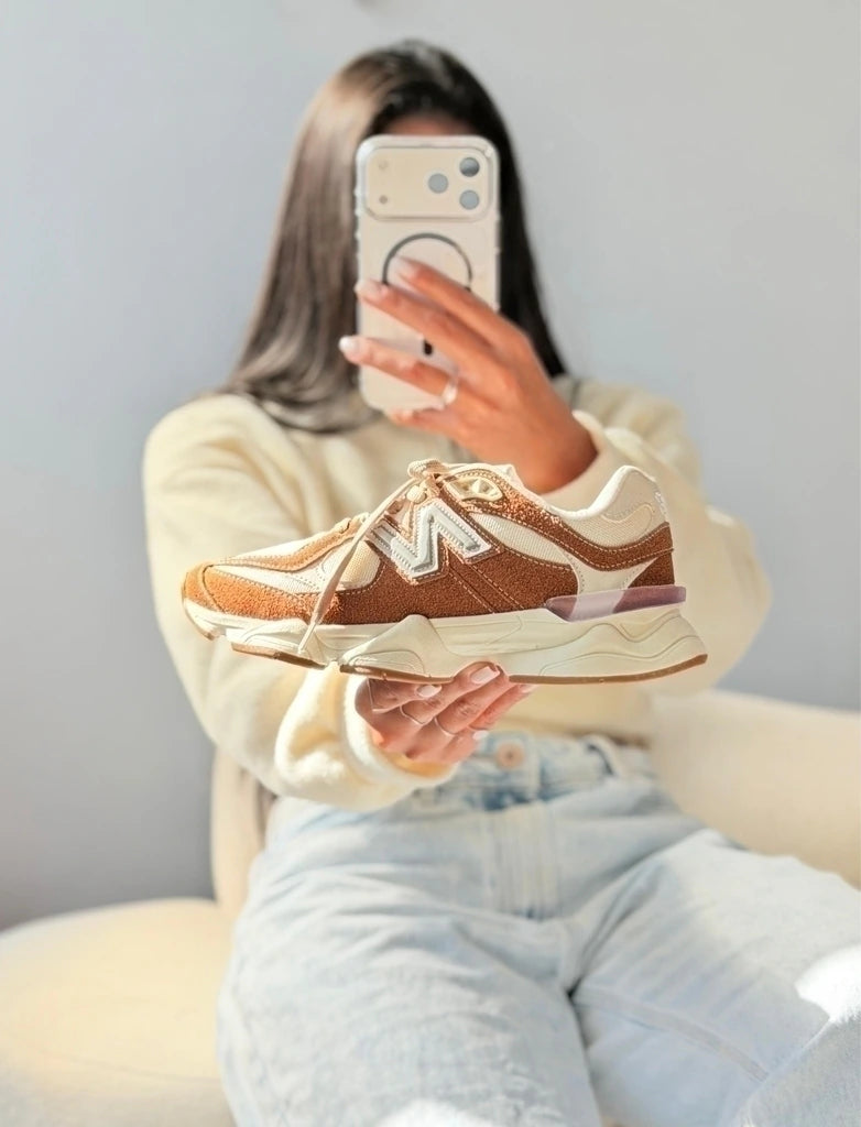 NEW BALANCE 9060 - CARAMELO