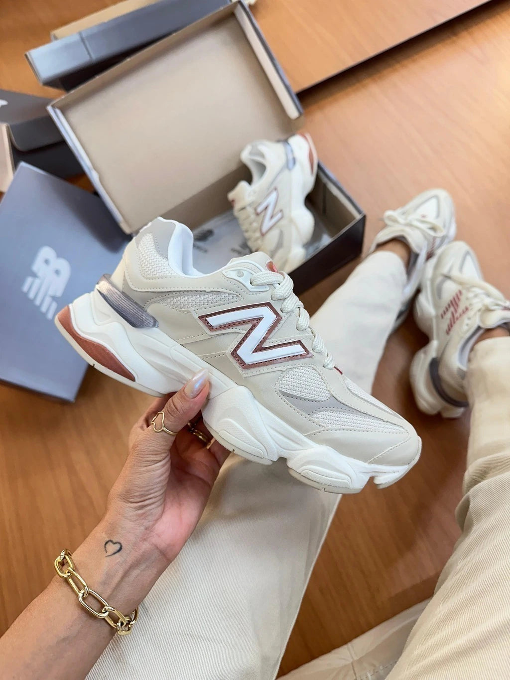 NEW BALANCE 9060- OFF/BORGONHA