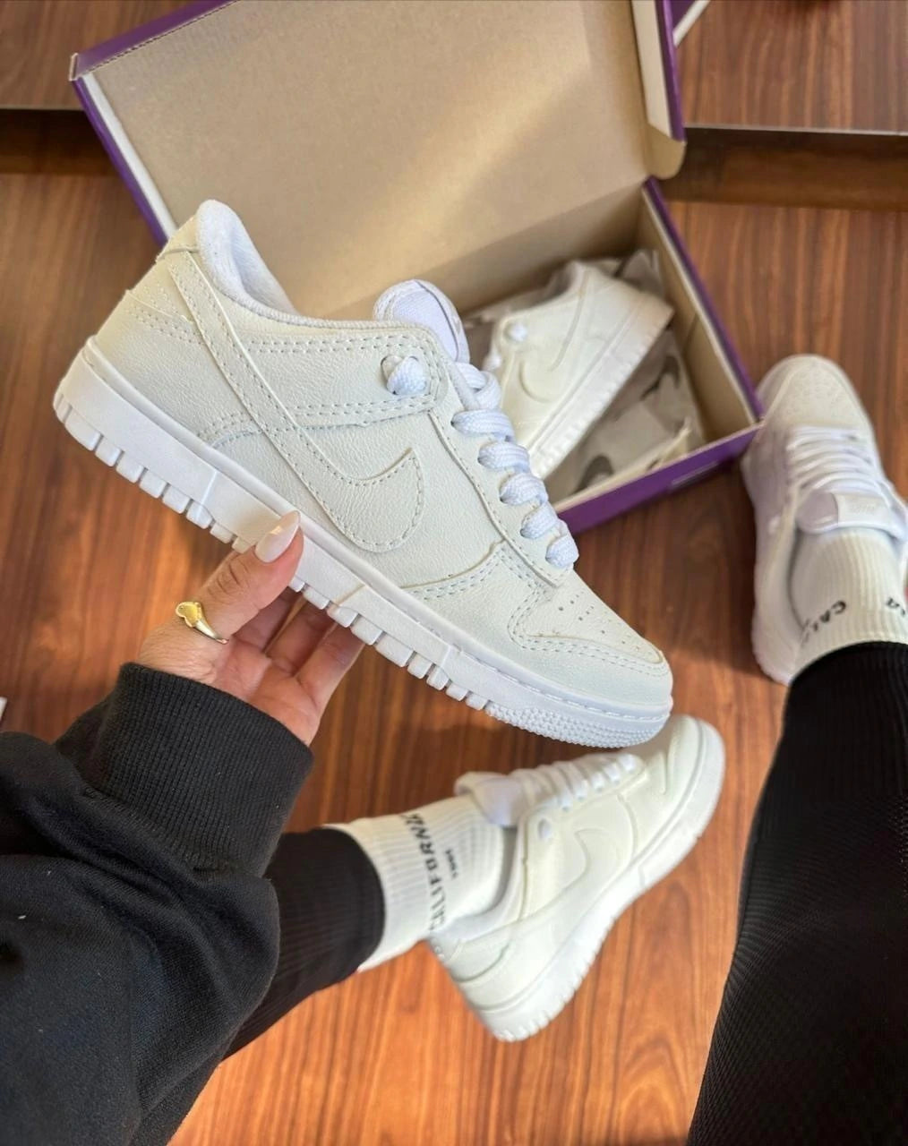 COMBO 2 PARES - DUNK LOW BRANCO - VALENTINE’S DAY