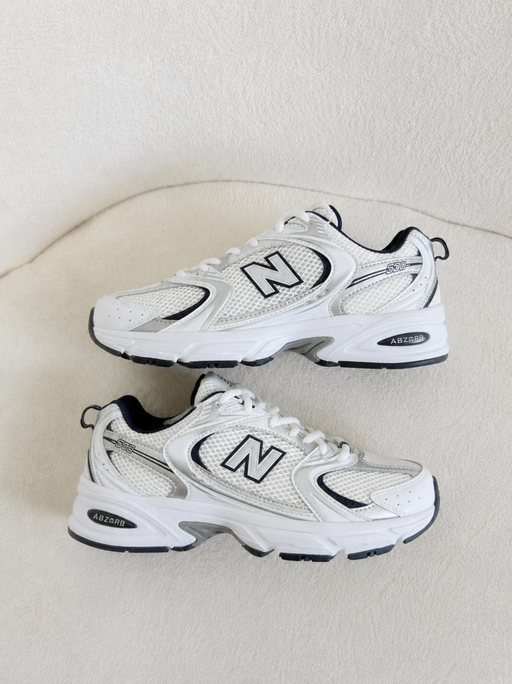 NB 530 - Branco e Azul