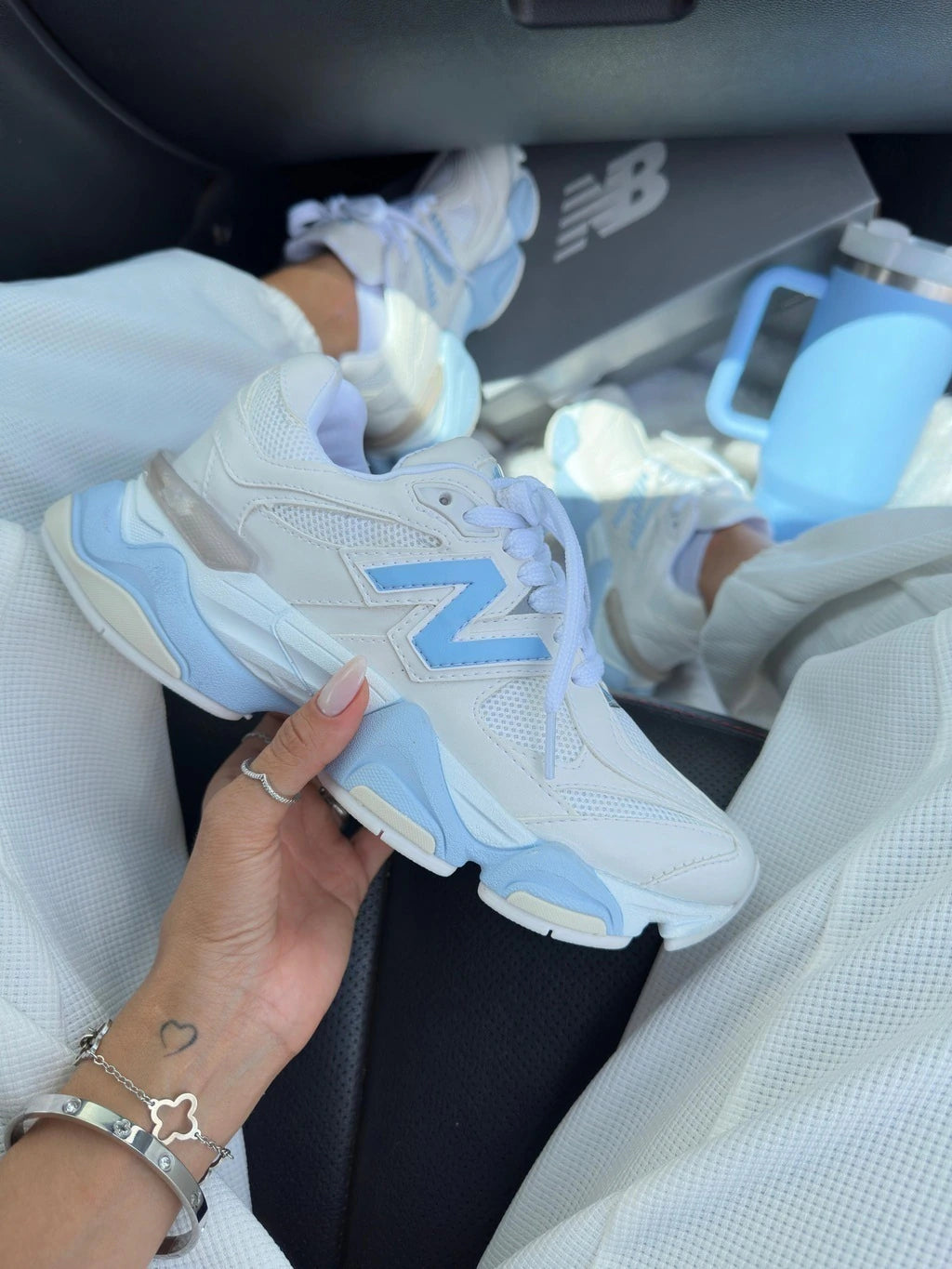 NEW BALANCE 9060 - BRANCO/AZUL foto 3