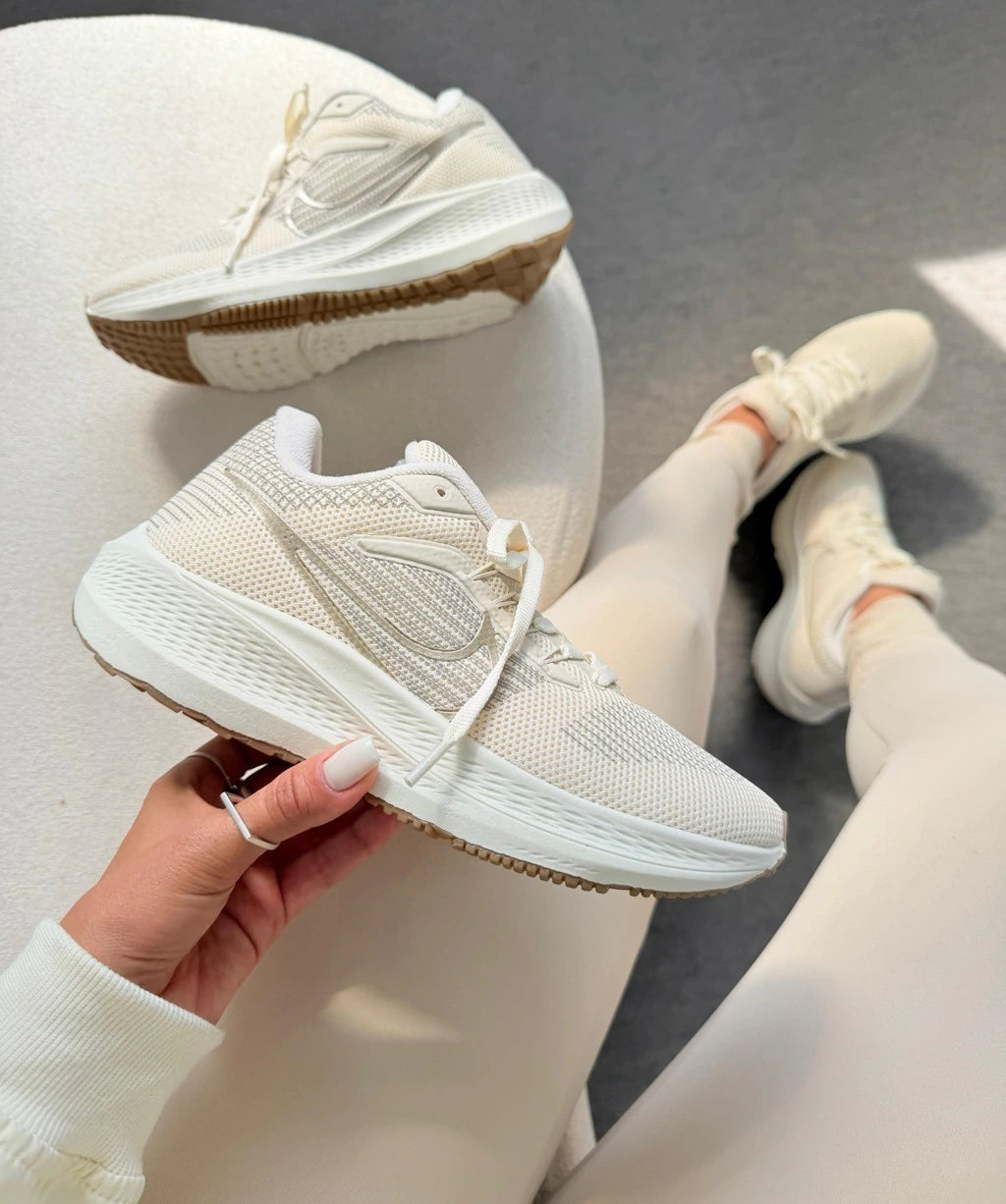 NIKE PEGASUS - OFF WHITE
