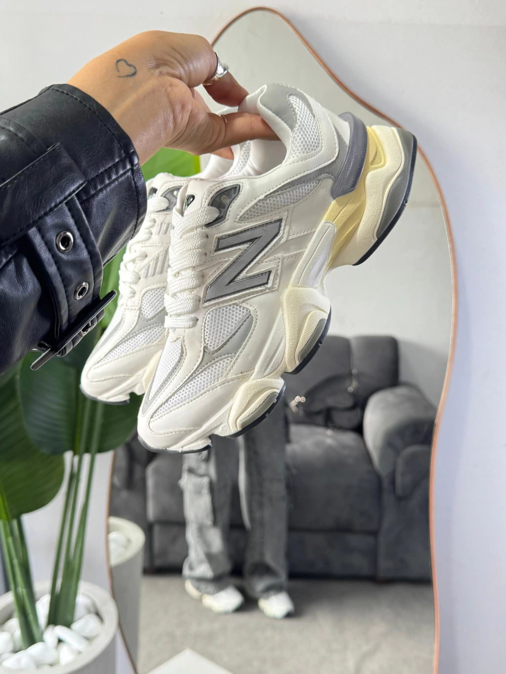 NB 9060 Branco e Cinza