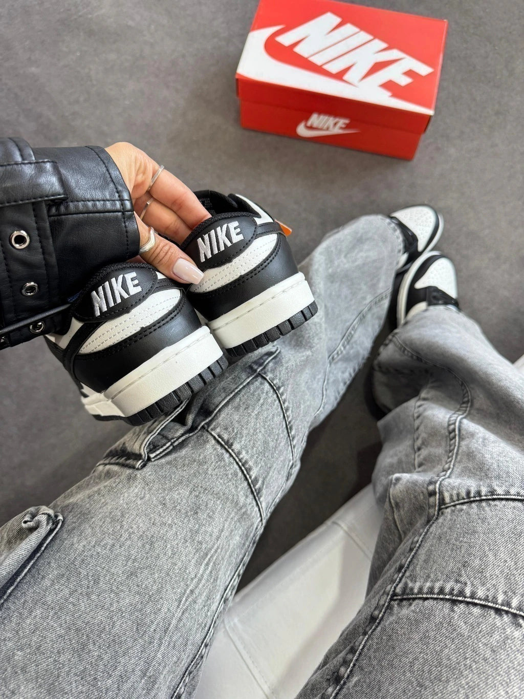 DUNK LOW PANDA - COURO foto 5