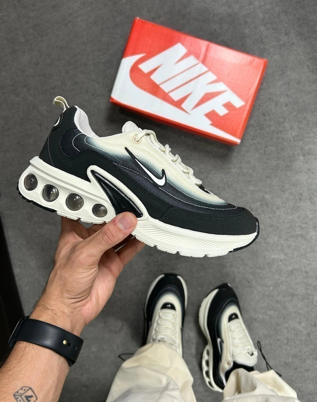 NIKE DN LUXO