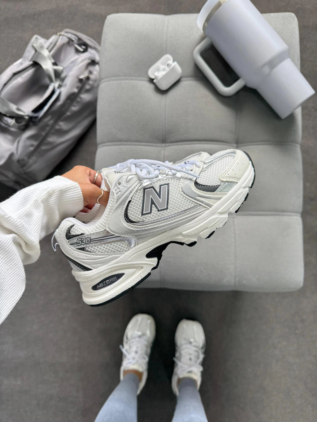NB 530 - Branco e Cinza